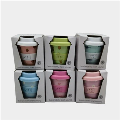 Tasses à café en papier peint ondulé avec couvercles